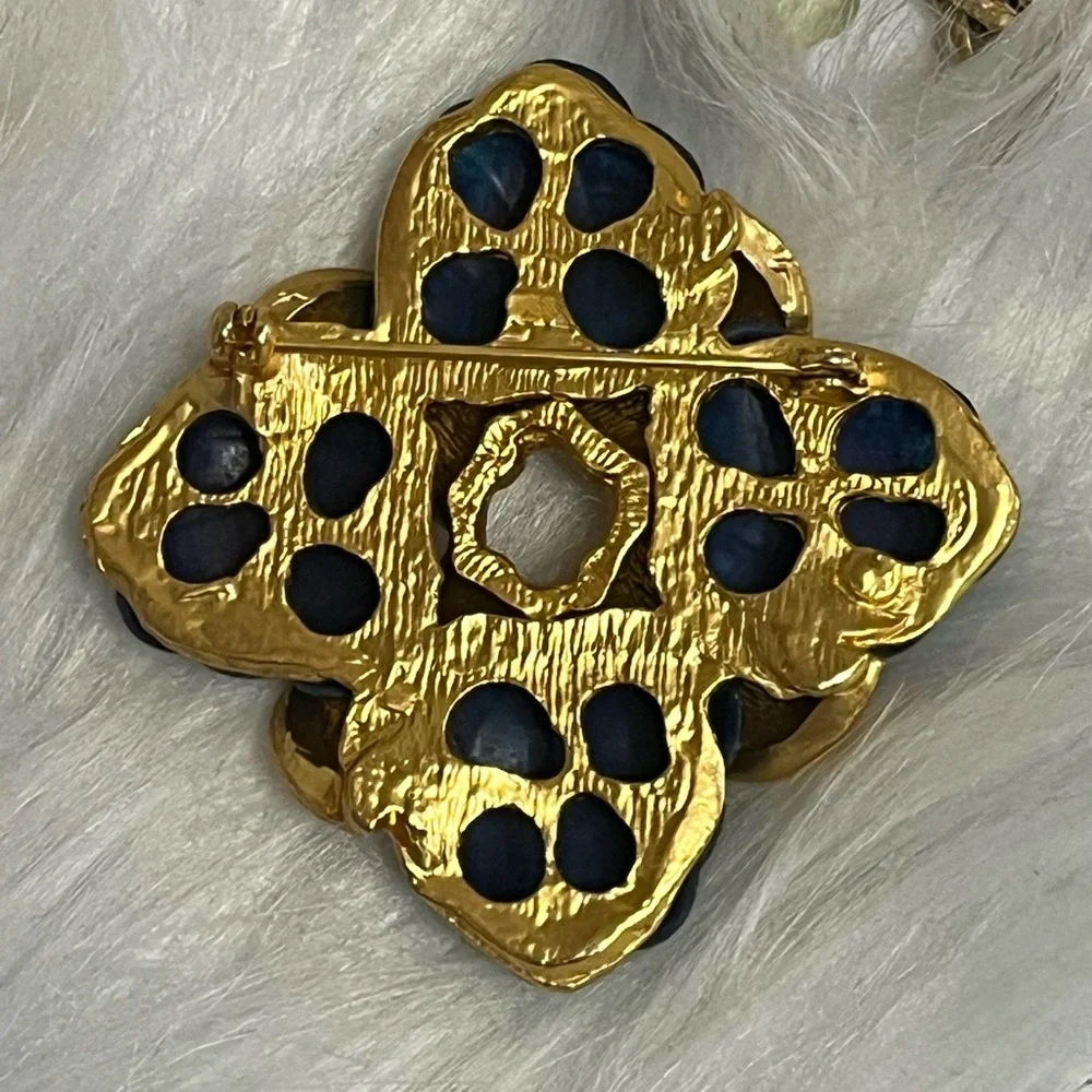 Gold Blue Enamel Brooch - Picture 3 of 6